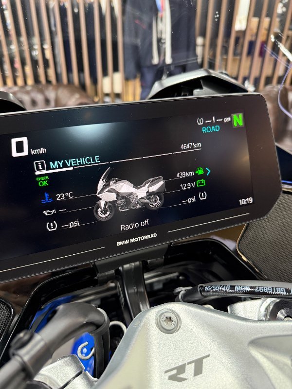 2025 BMW Motorrad R 1300 RT IMPULSE RACINGBLUE METALLIC