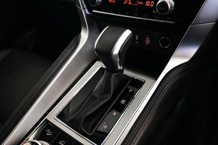 2025 Mitsubishi Pajero Sport GLS