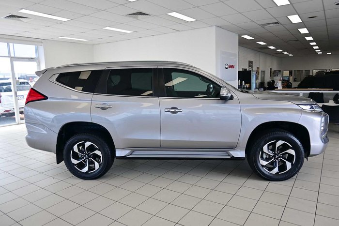 2025 Mitsubishi Pajero Sport GLS