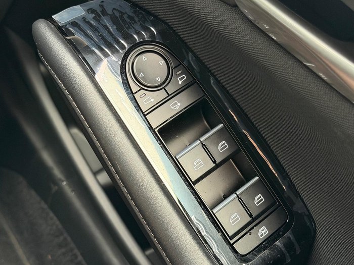 2025 Mazda 3 G20 Pure