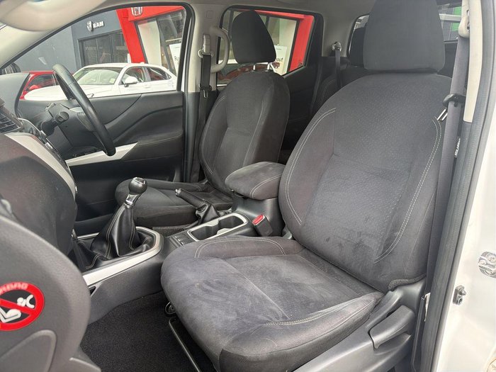 2016 Nissan Navara ST