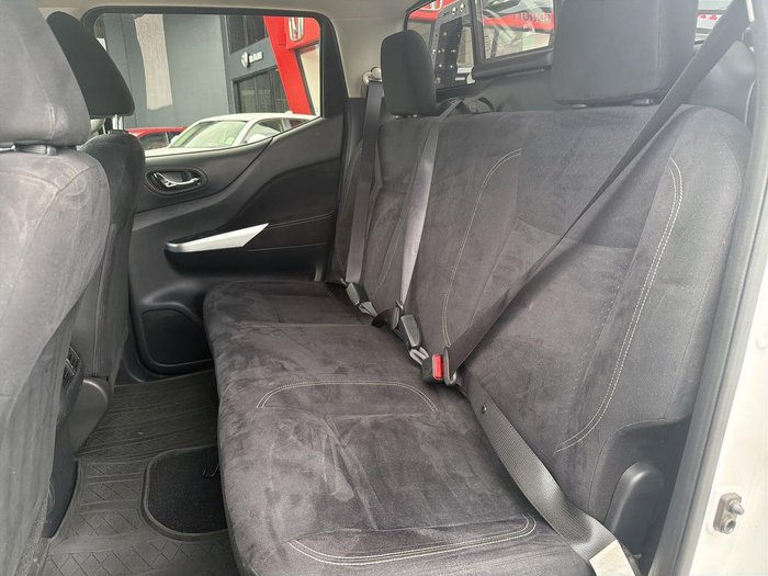 2016 Nissan Navara ST