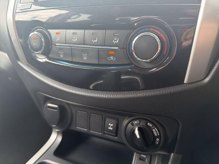 2016 Nissan Navara ST