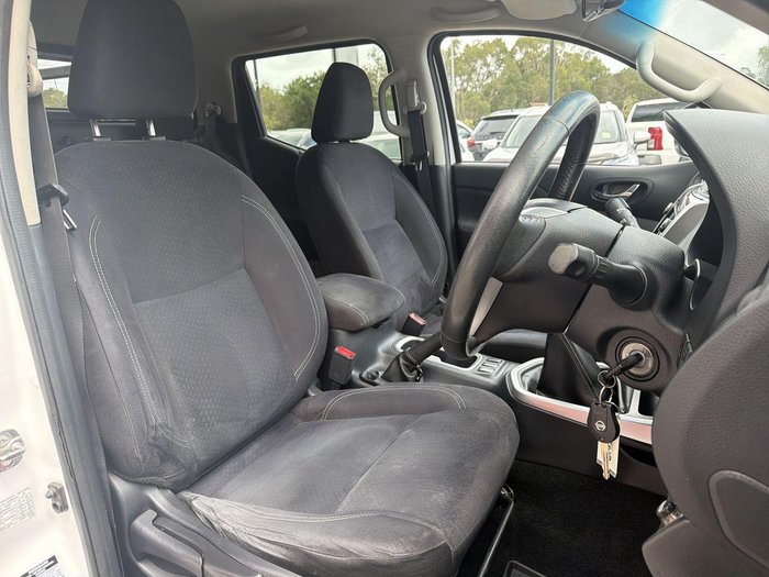 2016 Nissan Navara ST