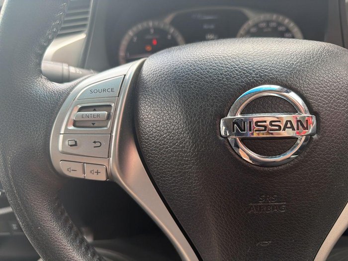 2016 Nissan Navara ST