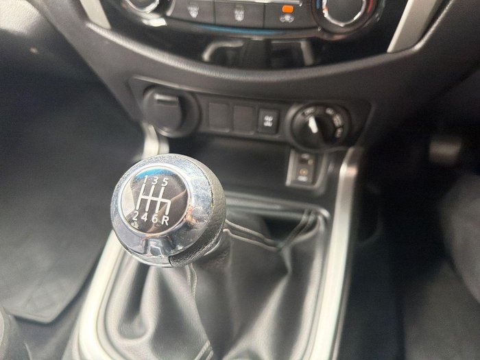 2016 Nissan Navara ST