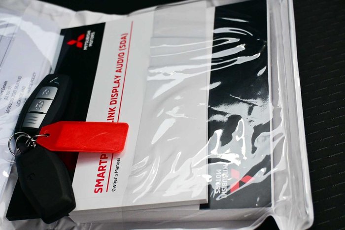 2025 Mitsubishi Outlander LS