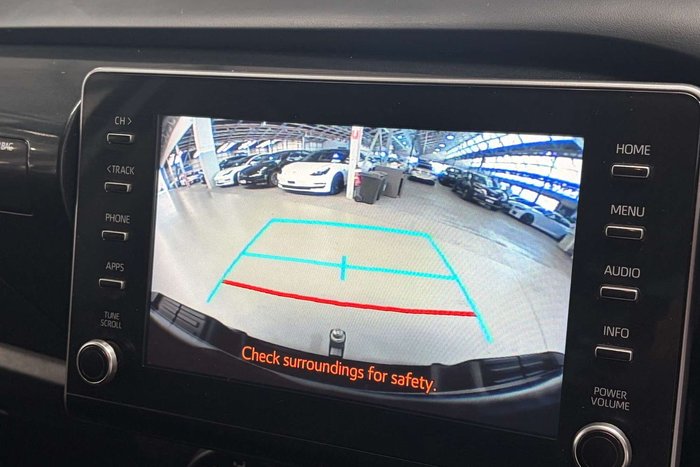 2020 Toyota Hilux SR