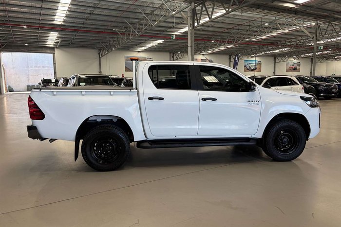 2020 Toyota Hilux SR