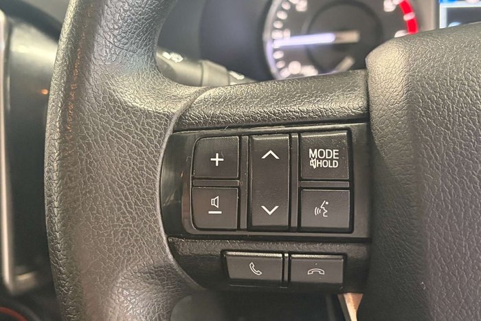 2020 Toyota Hilux SR