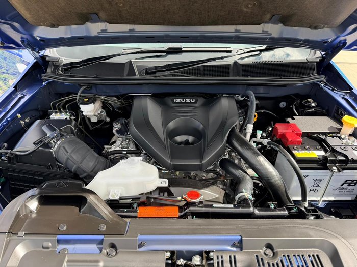 2025 Isuzu D-MAX X-TERRAIN