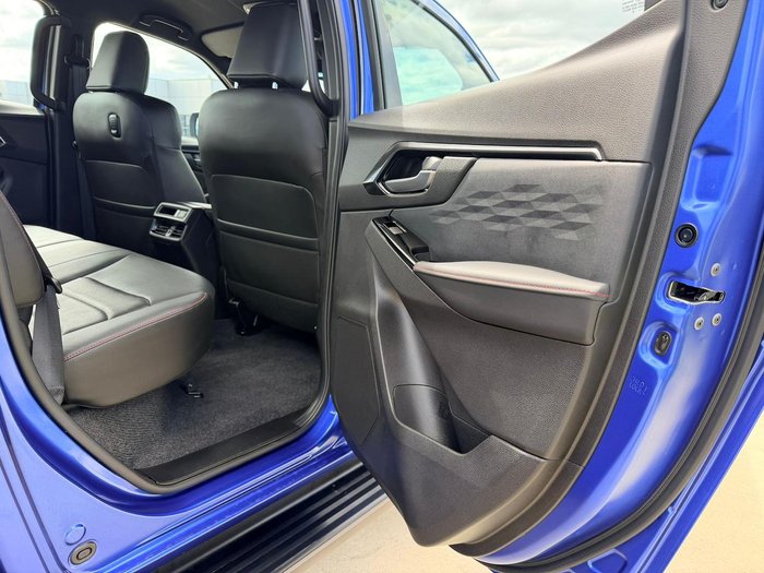 2025 Isuzu D-MAX X-TERRAIN