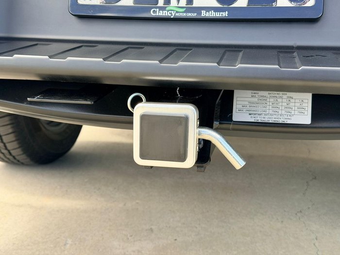 2025 Isuzu D-MAX X-TERRAIN