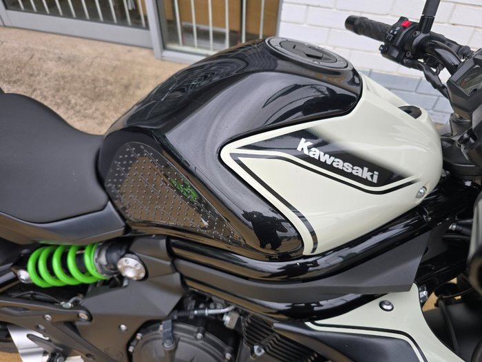 2016 Kawasaki ER-6nL White