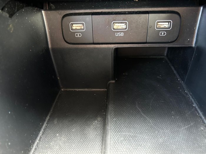 2022 Kia Sorento Sport