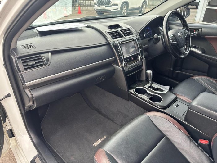 2016 Toyota Camry Atara SX