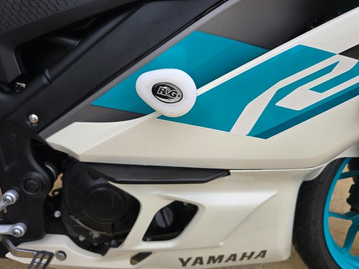 2023 YAMAHA YZF-R3 White