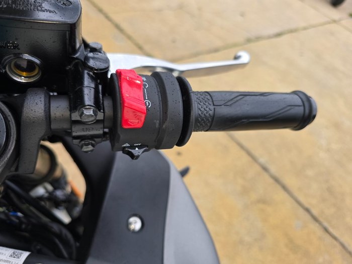 2023 YAMAHA YZF-R3 White