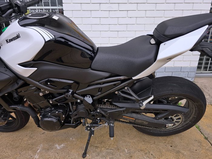 2026 Kawasaki Z900 (ZR900STFNN) White