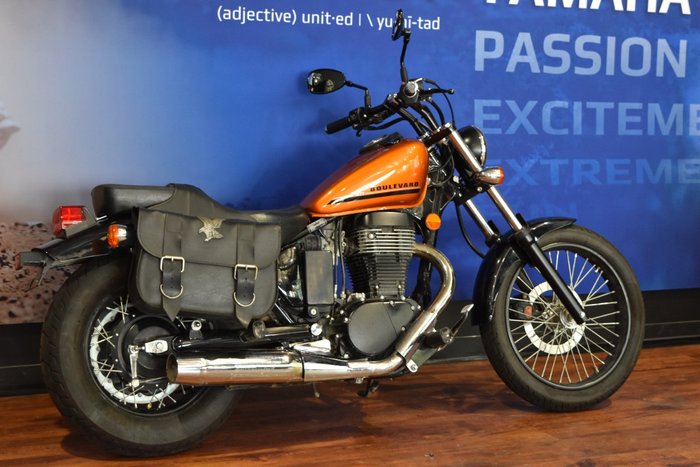 2017 Suzuki BOULEVARD S40 (LS650B) Orange