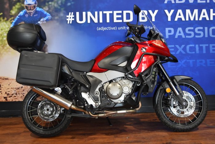 2014 Honda VFR1200X Red