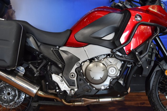 2014 Honda VFR1200X Red