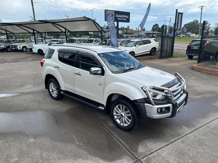 2018 Isuzu MU-X LS-T