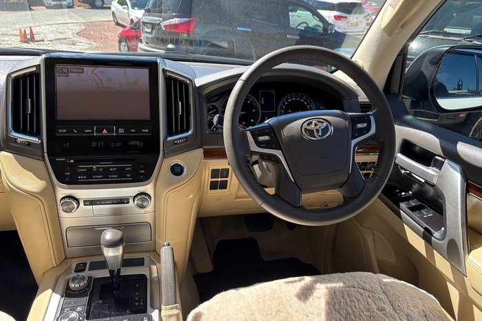 2016 Toyota Landcruiser VX