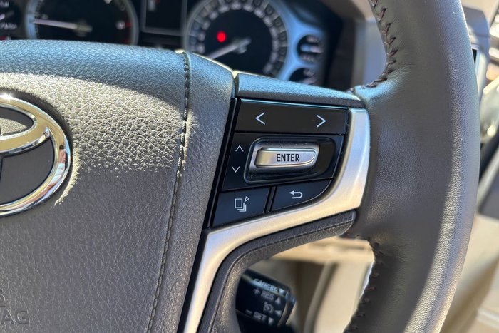 2016 Toyota Landcruiser VX