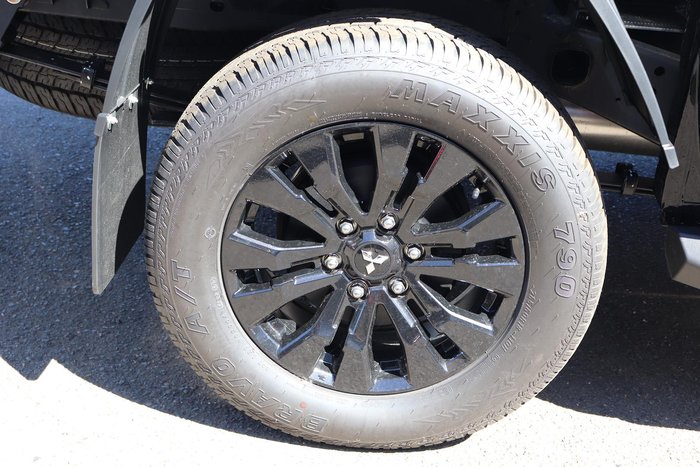 2025 Mitsubishi Triton GSR