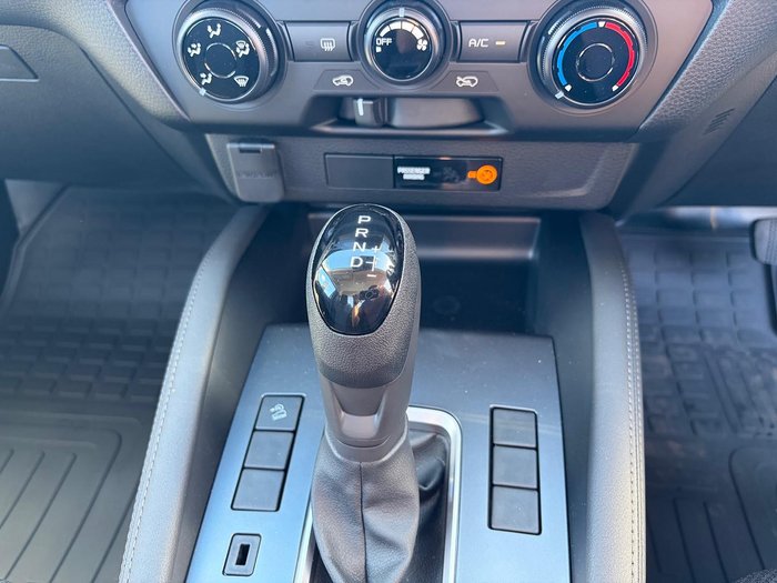 2025 Mazda BT-50 XS