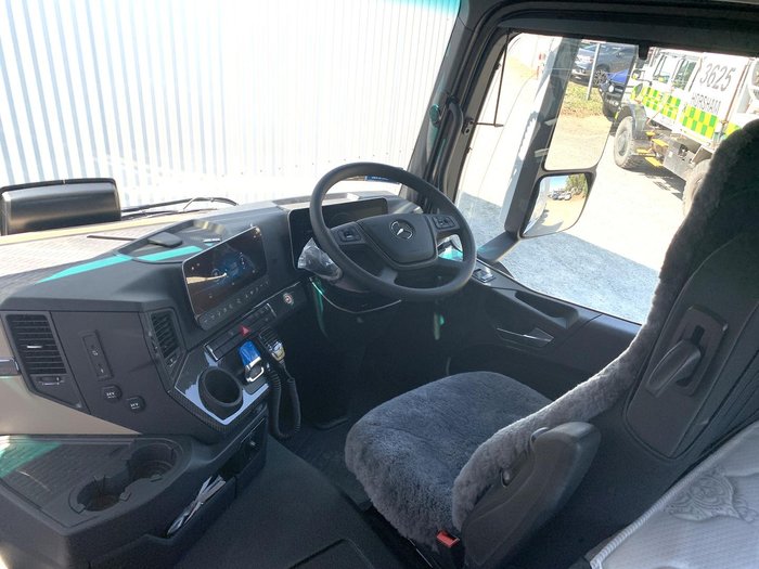 2026 Mercedes-Benz Actros 2658 White