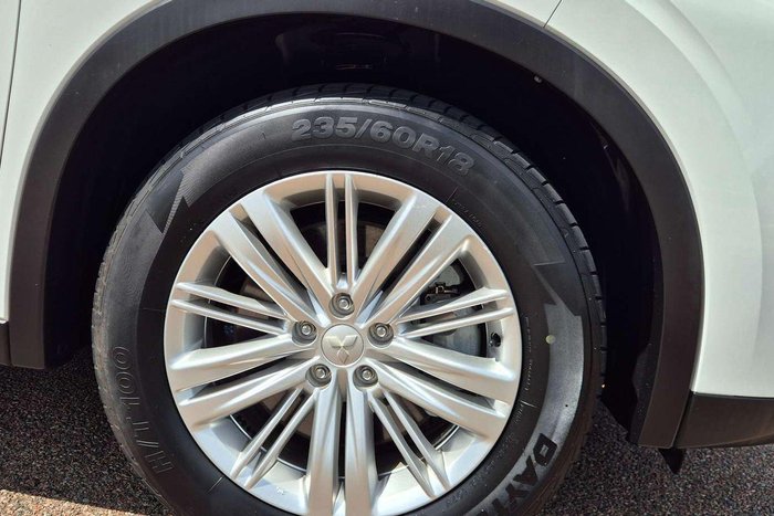 2022 Mitsubishi Outlander ES ZM MY22 White