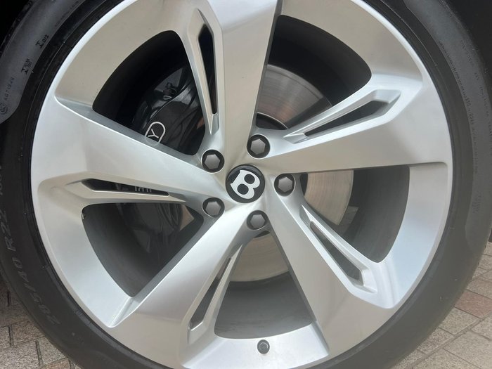 2018 Bentley Bentayga V8