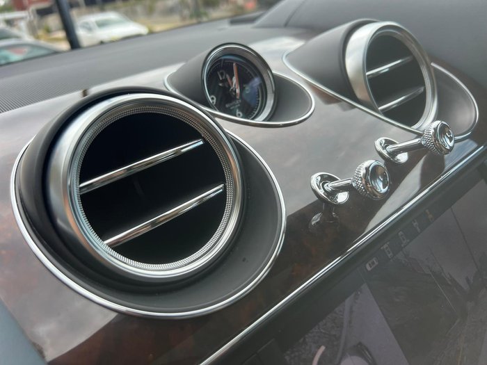 2018 Bentley Bentayga V8