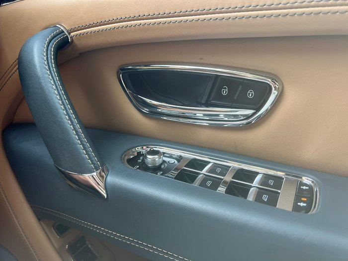 2018 Bentley Bentayga V8