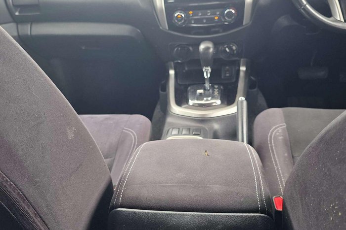 2018 Nissan Navara ST D23 Series 3 4X4 Dual Range Cosmic Black