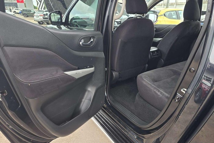 2018 Nissan Navara ST D23 Series 3 4X4 Dual Range Cosmic Black