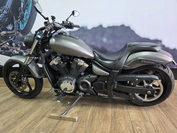 2014 Yamaha XVS1300A V-STAR SILVER