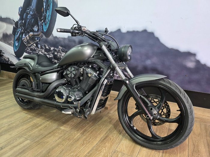 2014 Yamaha XVS1300A V-STAR SILVER