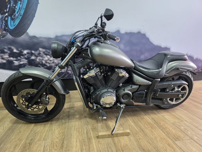 2014 Yamaha XVS1300A V-STAR SILVER