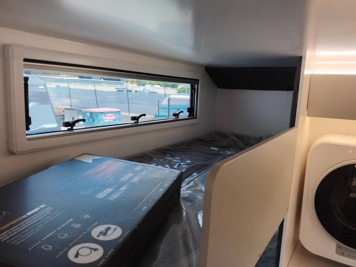 2025 New Age Caravans Road Owl Escape 19Ft Bunk Ensuite Ro19be Full Composite