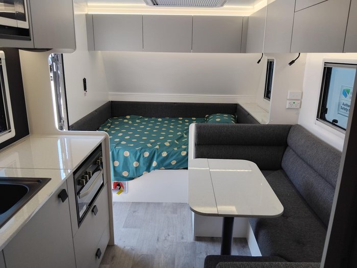 2025 New Age Caravans Road Owl Escape 19Ft Bunk Ensuite Ro19be Full Composite