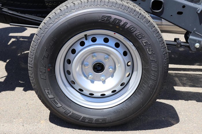 2025 Mitsubishi Triton GLX