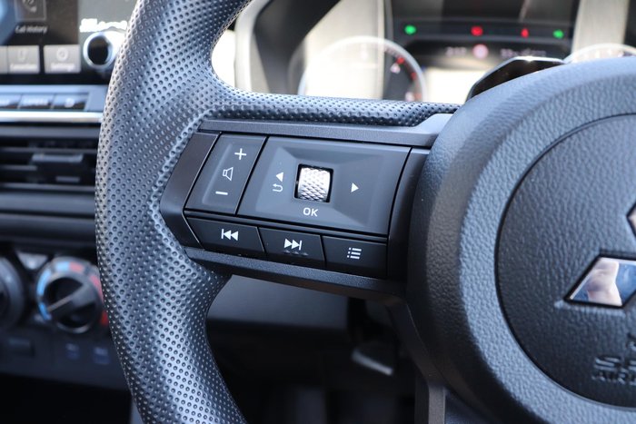 2025 Mitsubishi Triton GLX