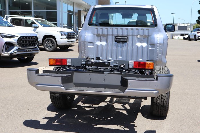 2025 Mitsubishi Triton GLX