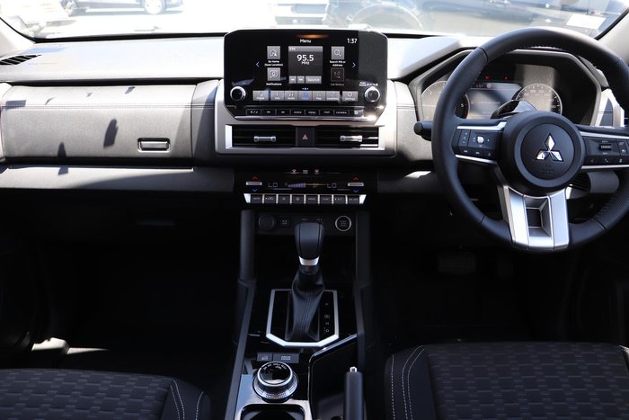 2024 Mitsubishi Triton GLS