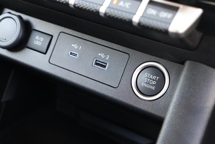 2024 Mitsubishi Triton GLS