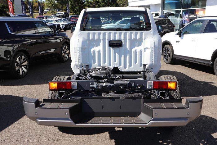 2025 Mitsubishi Triton GLX