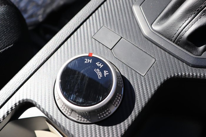 2025 Mitsubishi Triton GLX